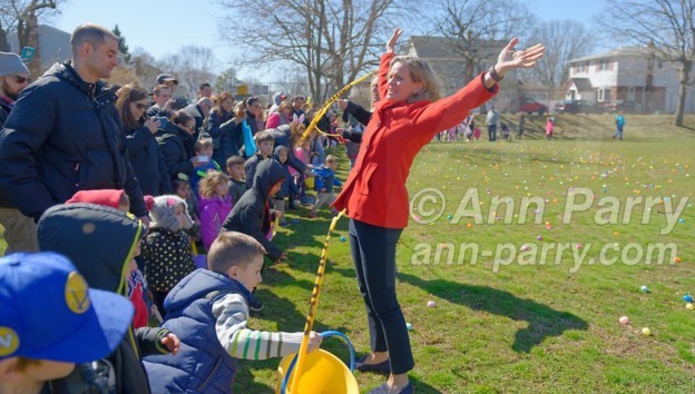 North Merrick, New York, USA. March 31, 2018. Nassau County Executive LAURA CURRAN cuts the yellow tape to start Egg Hunt at Eggstravaganza, held at Fraser Park.